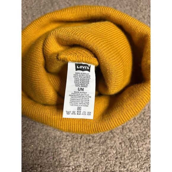 Adult One Size Levi’s Mustard Color Knit Beanie Hat Winter Embroidered Logo - Picture 3 of 4